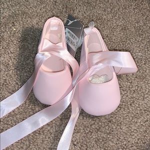Pink infant shoes size 3-6 months